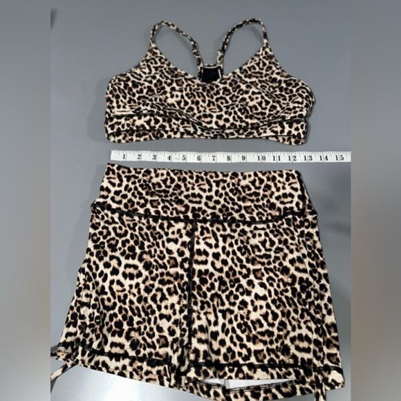 Zyia Scrunchy Bum Shorts and Bra Set - Picture 6 of 9